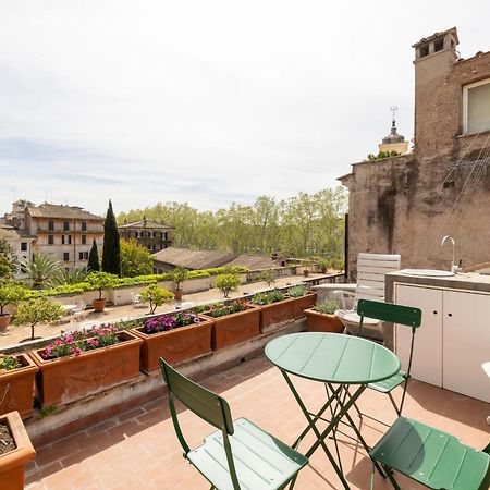 Apartmán Farnesi Terrace Penthouse Řím Exteriér fotografie